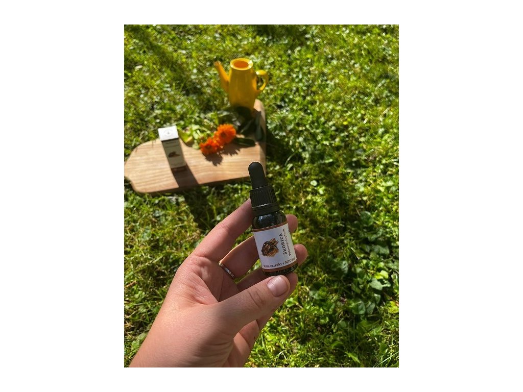 LIEČIVÉ KVAPKY S TETRA EXTRAKTOM ŠKORICE V MCT – C8 OLEJI